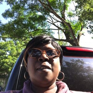 Meet your Posher, Janice